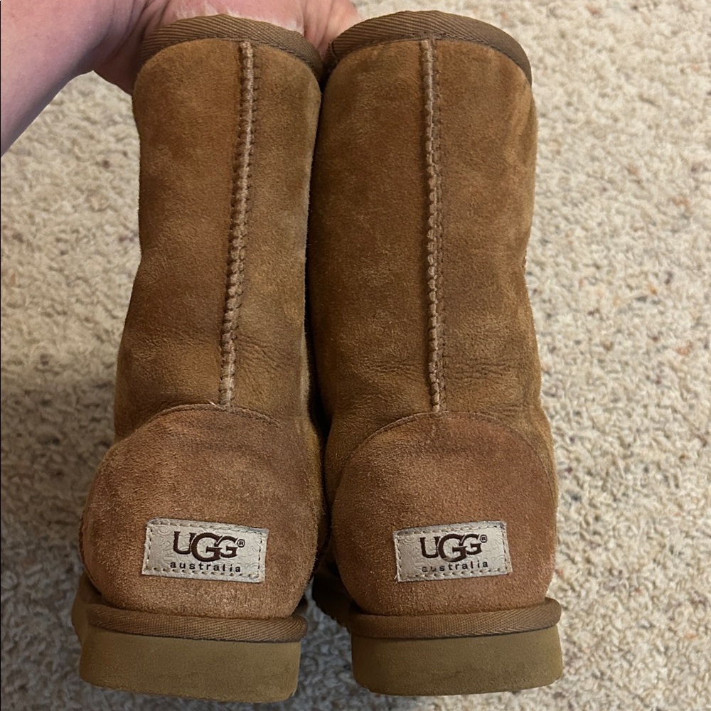 UGG Classic Short Boot (Chestnut) - Picture 2 of 6